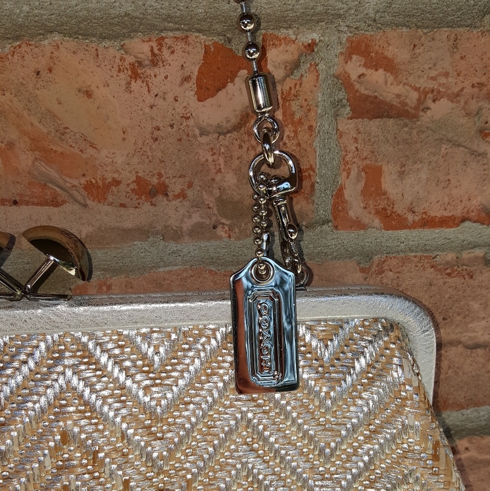 💎Coach Amanda Darcy Chain Clutch Hand Bag💎. - Picture 6 of 7